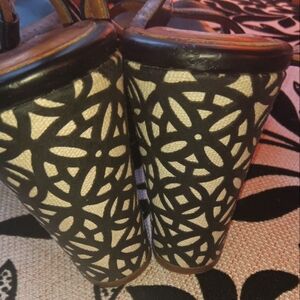 Clark pattern wedge sandals